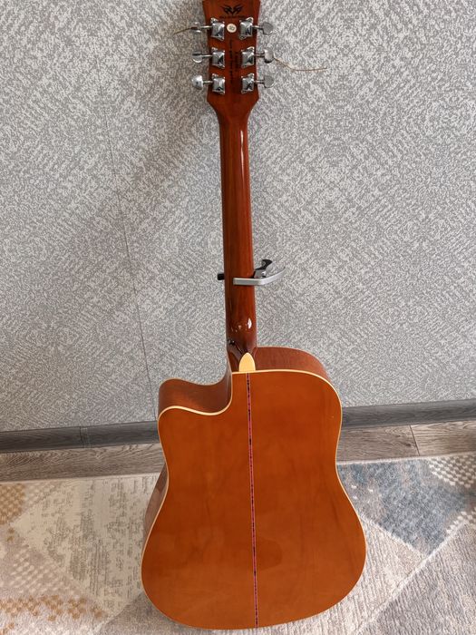 Продается гитара