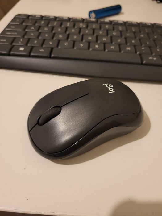 logitech k235 + mouse silent m220