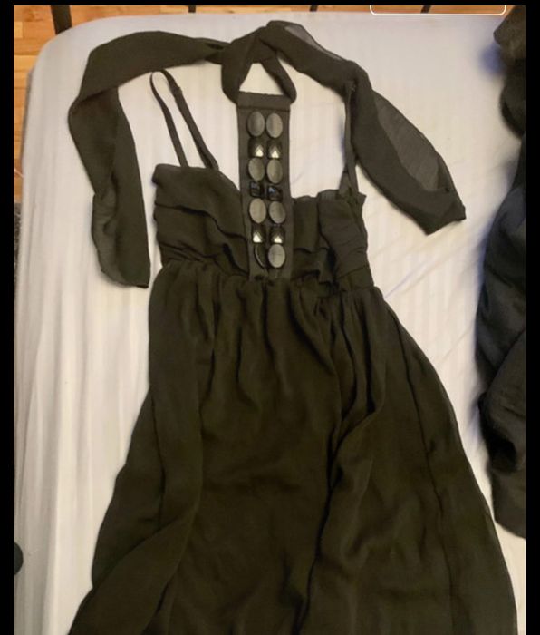 Rochii de ocazie de voal si dantela