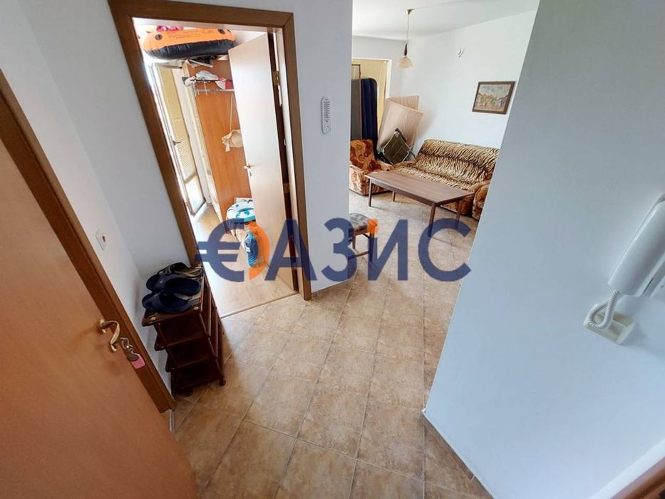 Продава се Двустаен апартамент в с. Кошарица, Област Бургас - 54 кв.м за 784 €/кв.м - Снимка #1