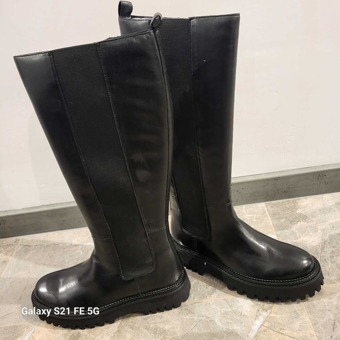 Чисто нови,номер 41, модел на марката Zign