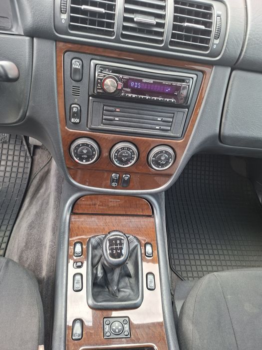 Mercedes ML 270 cutie manuala