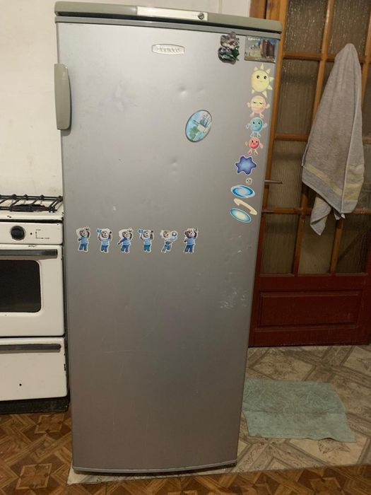 Холодильник срочно продам