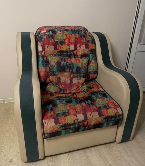 Продам диван в хорошем состоянии