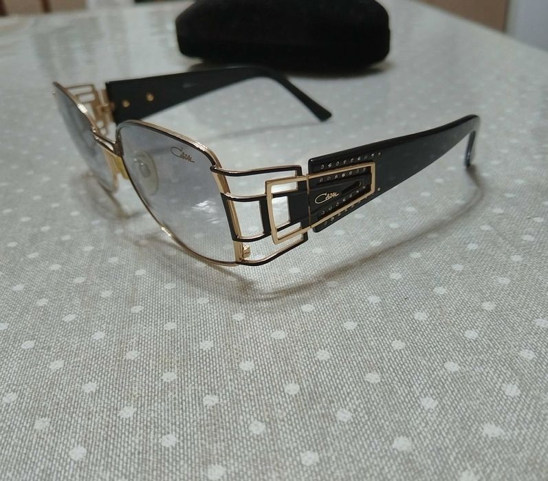 Солнцезащитные очки Cazal