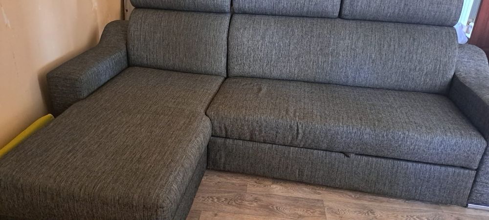 Продам диван улогой б/у в отличном состояний