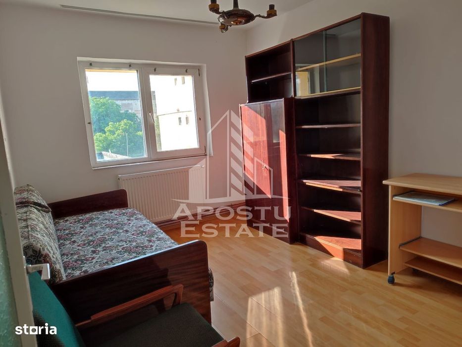 Apartament cu 2 camere de închiriat- centrala proprie, zona Lipovei