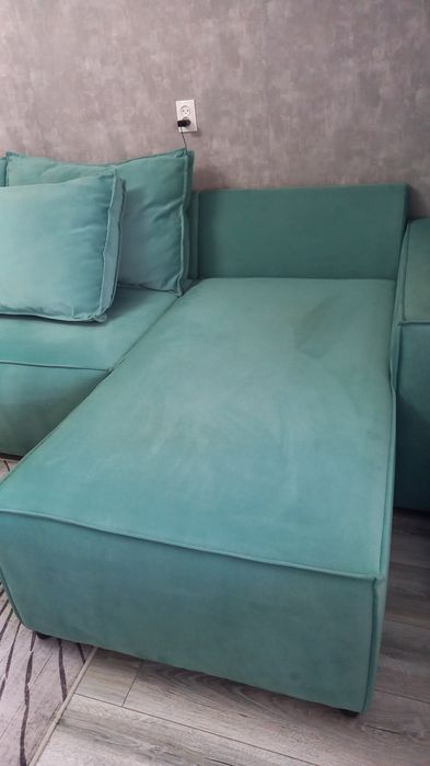 Продам диван 3.10×1.55