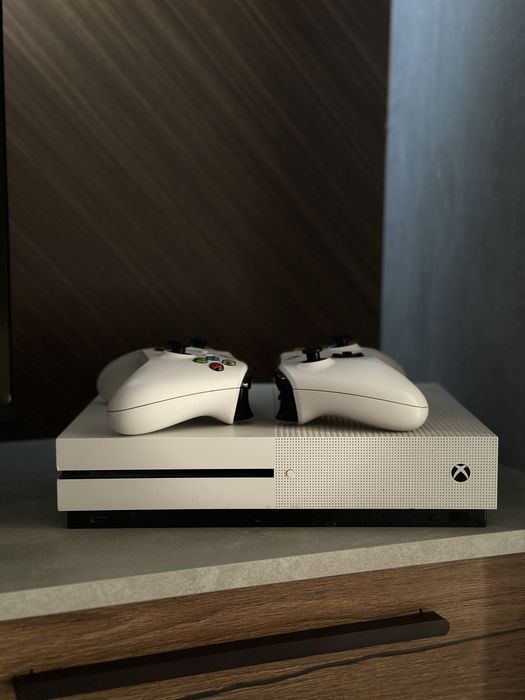 Продается xbox one