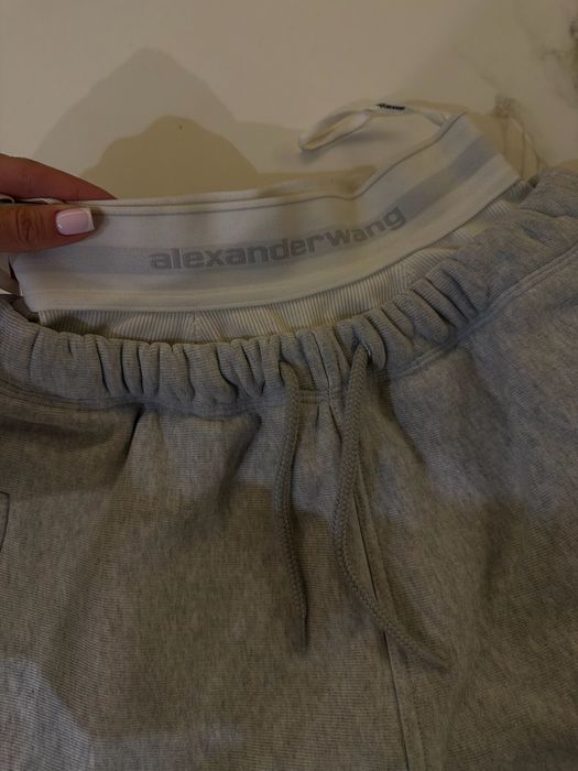 Анцунг Alexander Wang