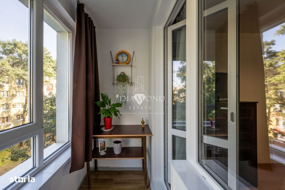 Apartament 3 camere decomandat | Metrou 1 Decembrie | Parcare inclusa