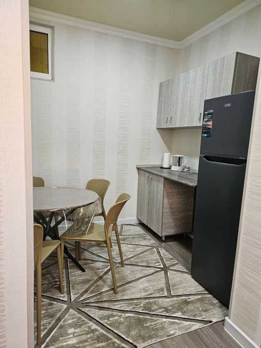 2-х комнатная квартира с новым ремонтом возле MegaPlanet!!!