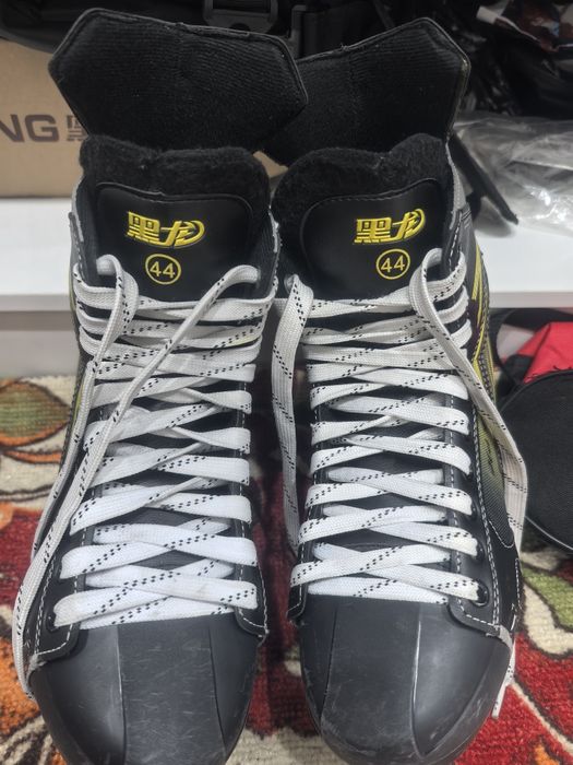 Хоккейные коньки Hei Long