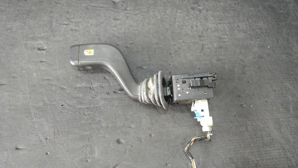 Maneta semnalizare opel corsa c x01 09185413