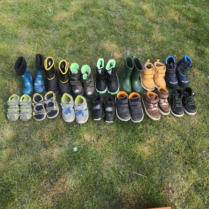 Детски обувки 15 броя с номера 25 и 26