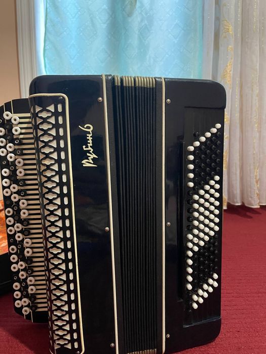 Баян рубин 6 ,,,