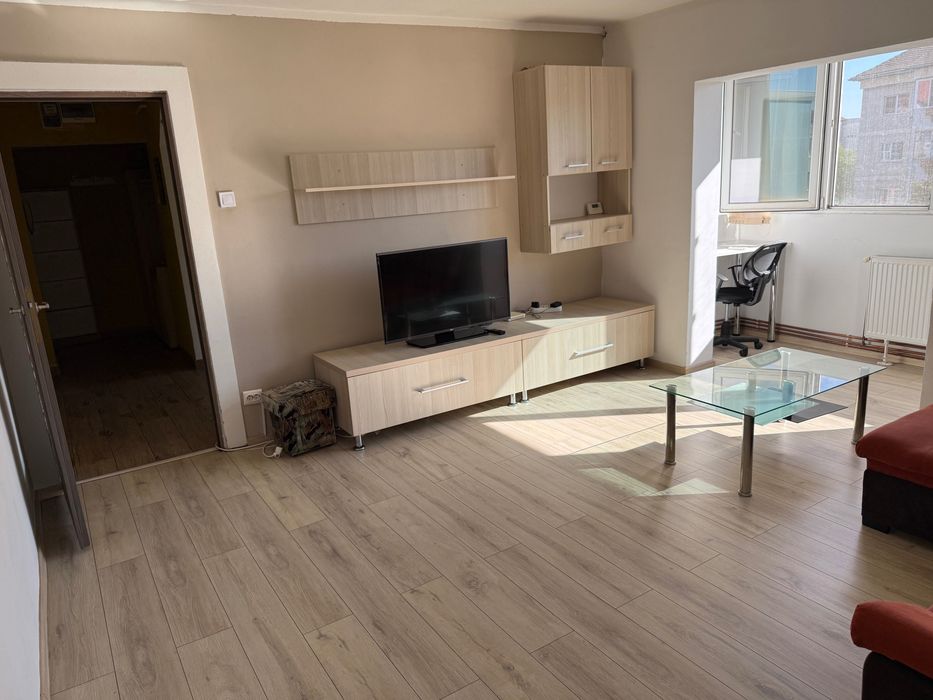 De inchiriat apartament 2 camere