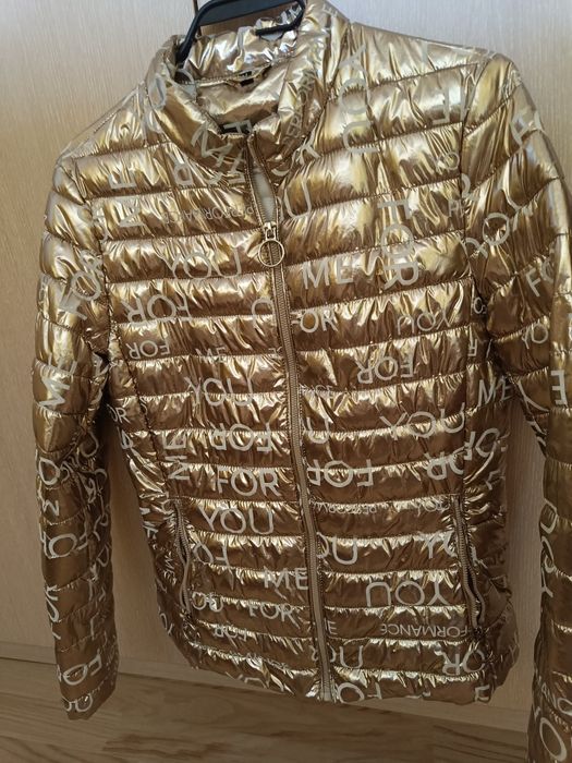 Сребристо яке,чисто ново