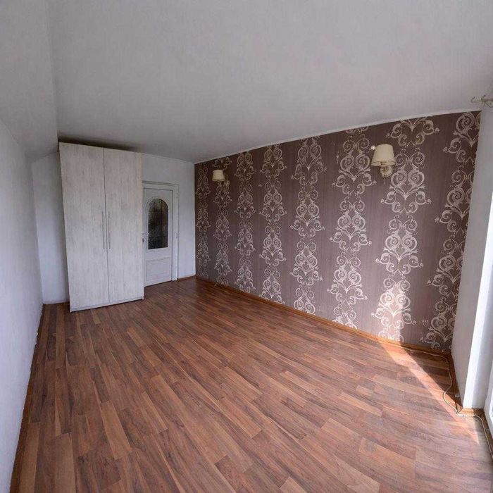 Casa cu etaj si teren de 2800mp la 14km de Oradea