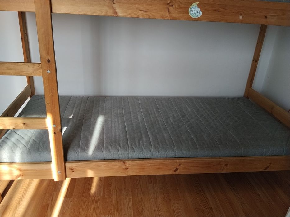 Vând saltea Ikea
