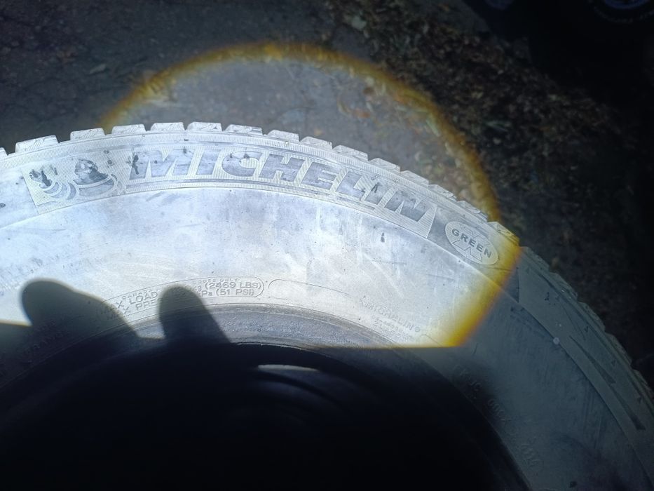 Продам комплект зимней резины Michelin