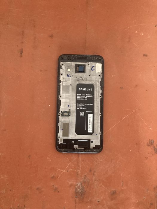 samsung j4+ на запчасть