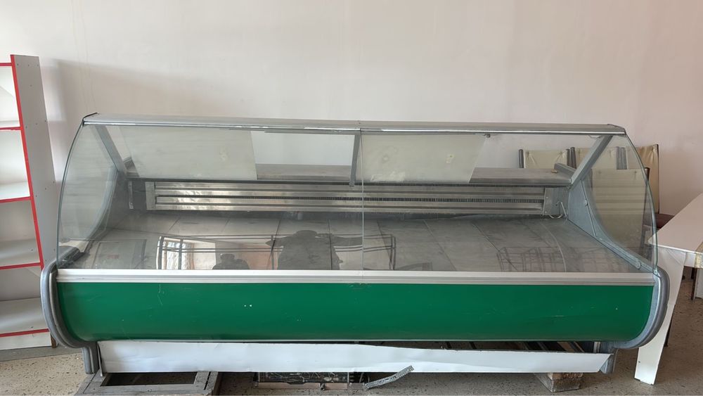 Ветринный холодильник