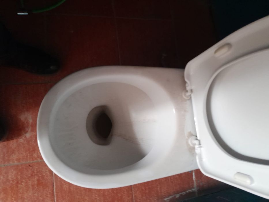 Унитаз продается