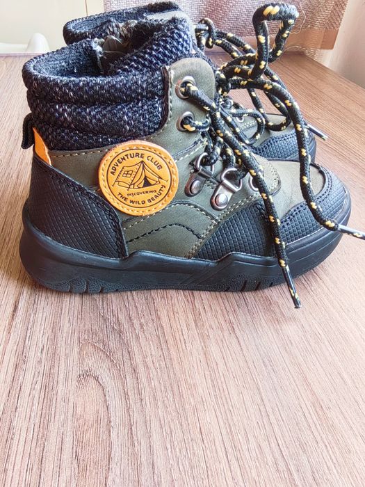 Детски зимни обувки 24 номер