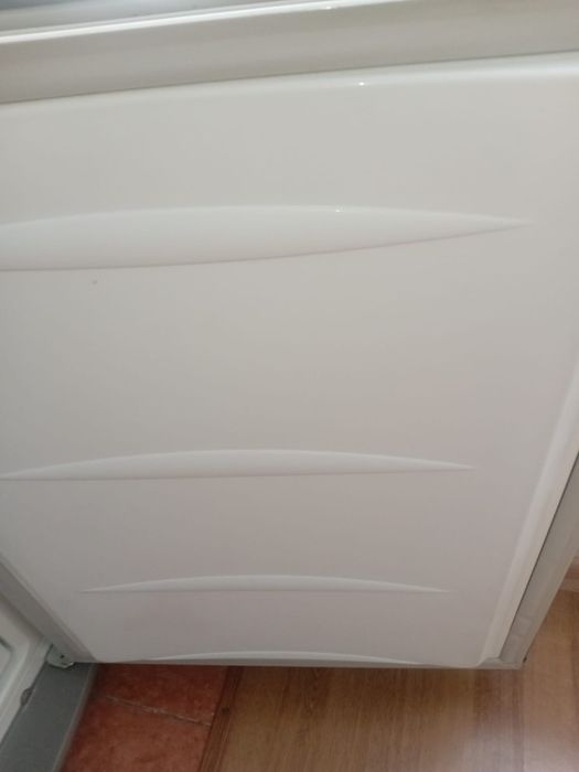 Холодильник.   LG