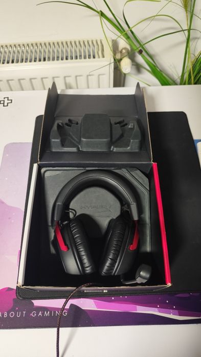 Căști gaming HyperX Cloud III, Black/Red.