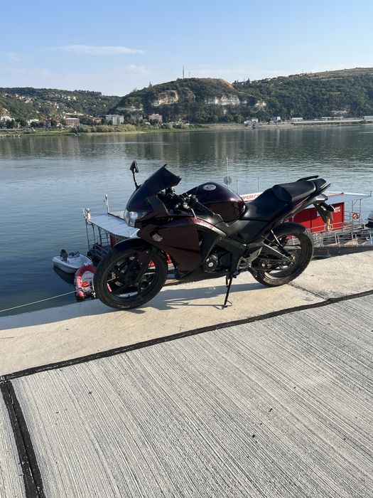 Honda CBR 125R 2016
