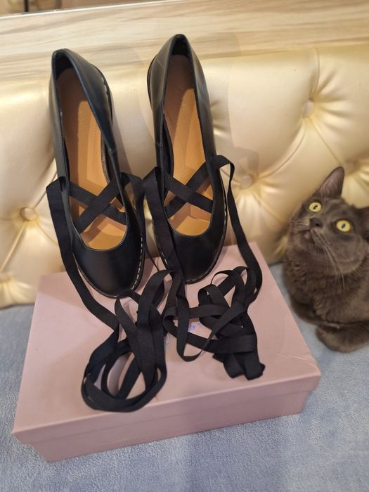 Продам новые туфли ZARA