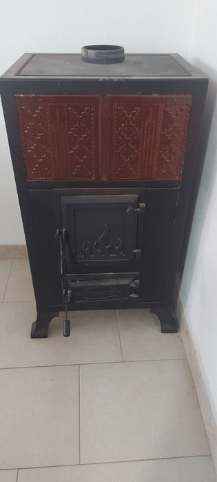 De vânzare sobă teracotă