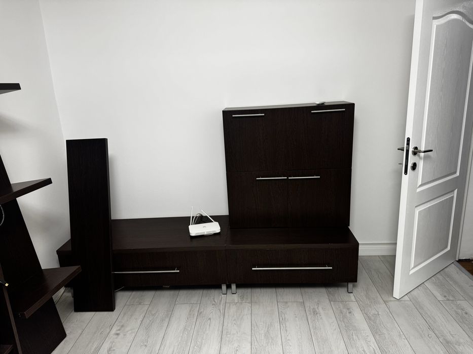 Biblioteca sufragerie