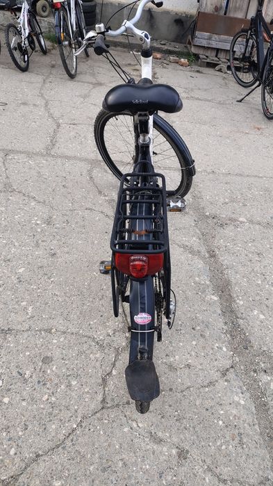Bicicleta Kalkhoff roți 28. Dinam în roata fata. Full Shimano.