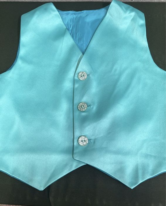 жилетки бирюзовые к 8 марта