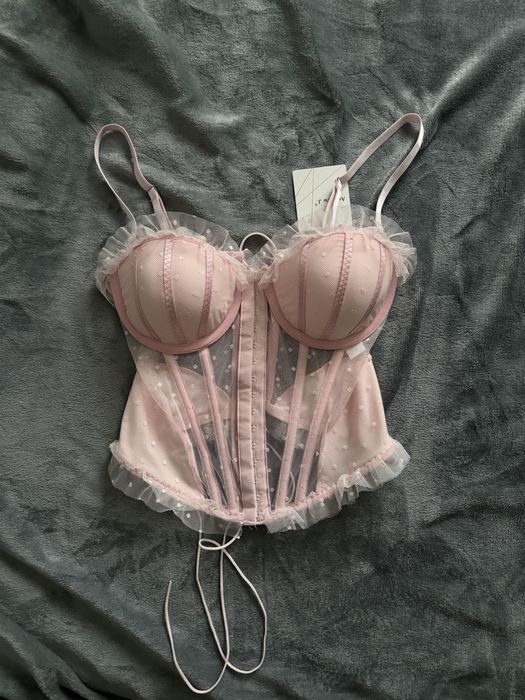 Corset roz nou nepurtat