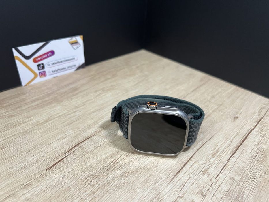 Apple Watch Ultra 2 49mm Natural Titanium Second-Hand 2 ani garanție,