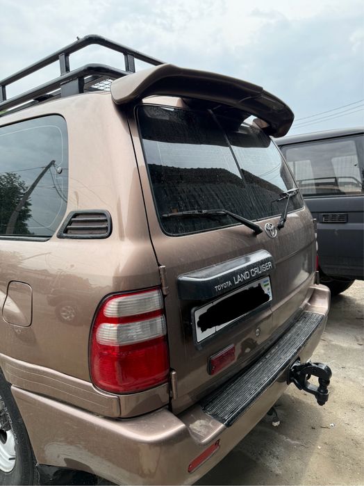 Toyota Land Cruiser 105. Diesel