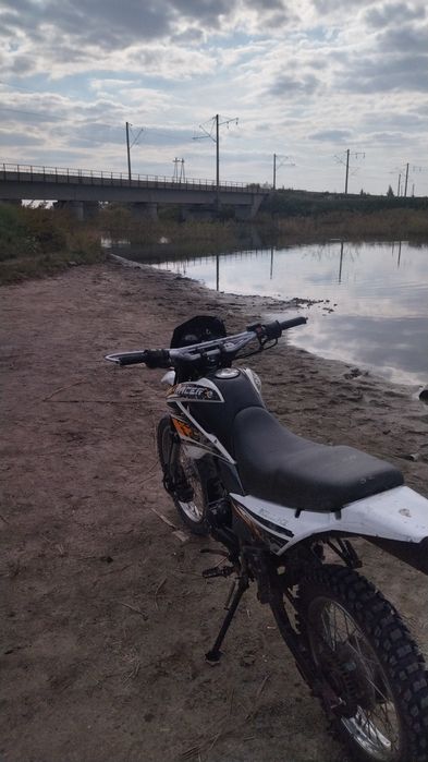 Продам эндуро мотоцикл