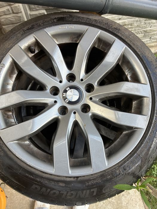 Se vind 4 roti cu cauciuri noi cu jante originale bmw