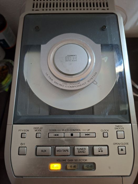 Sistem audio jvc
