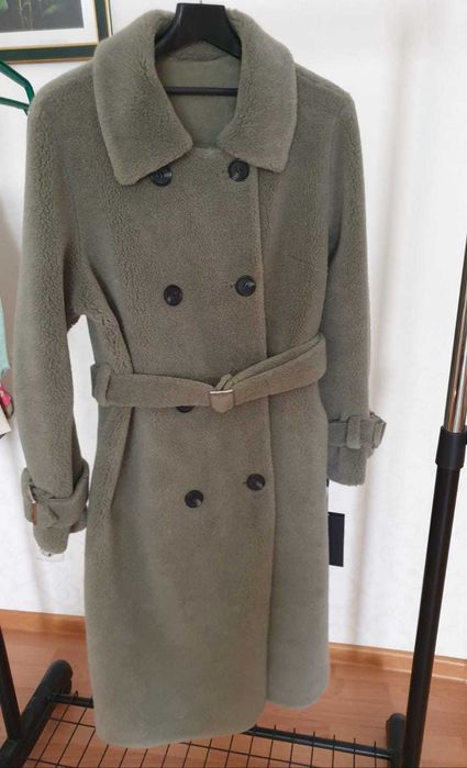 Пальто демисезонное меховое новое