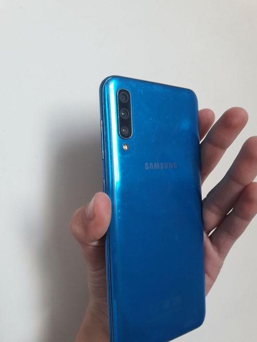 Samsung A50 6/128gb yangi