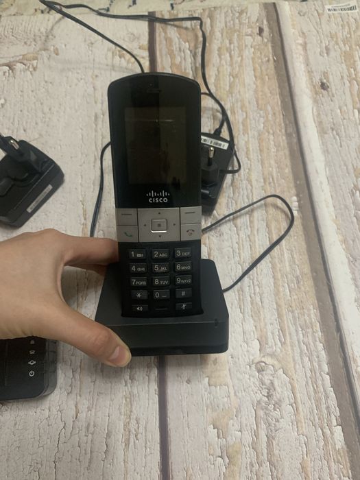 Беспроводной IP-телефон Cisco SPA302D