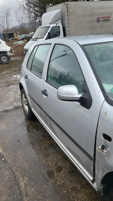 Usa stanga/dreapta,fata/spate vw golf 4,cod culoare LA7W