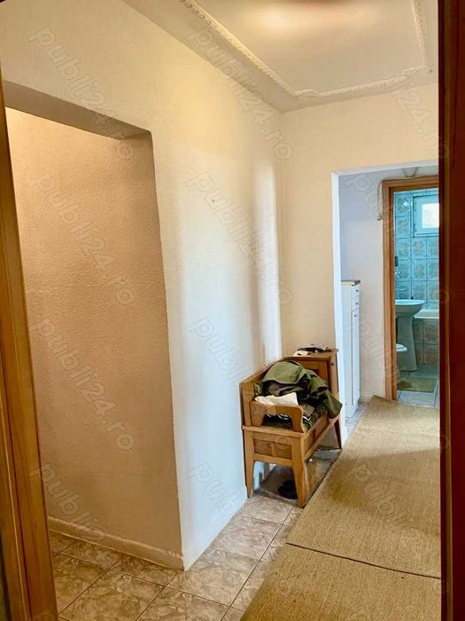 Vând apartament 3 camere - Plantelor - foarte spatios si luminos