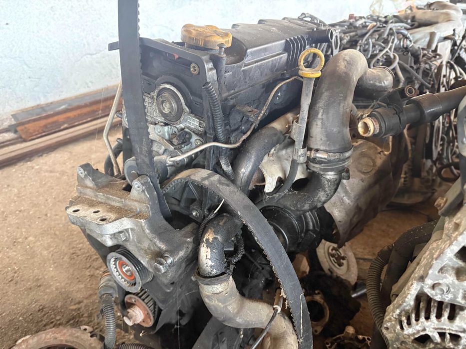 Двигател мотор опел зафира 1.9 120кс Z19DT