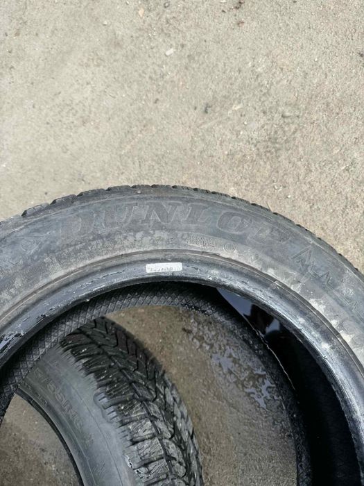 Зимни гуми Dunlop 225/15/16 втора употреба